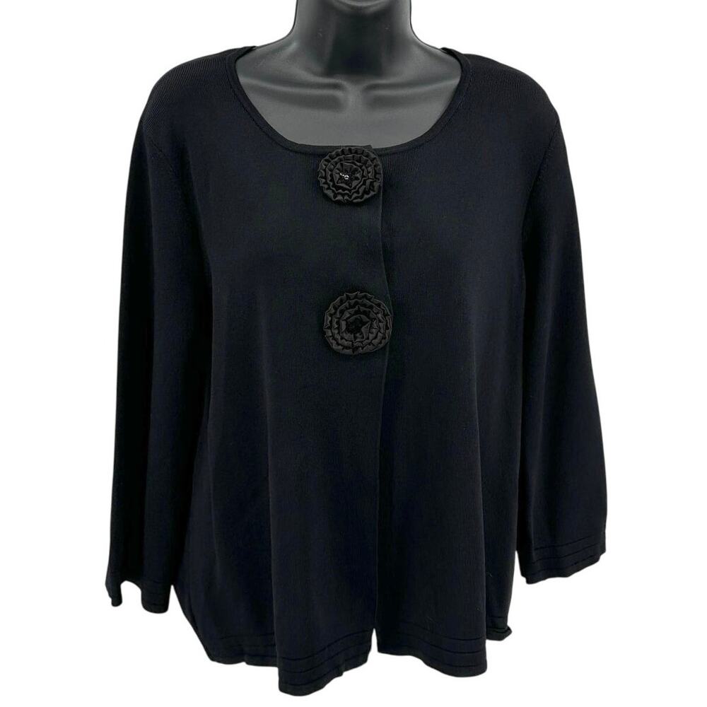 Cable & Gauge Sweater WMNS M Ribbed 3D Flower Button Cardigan Black Round Neck